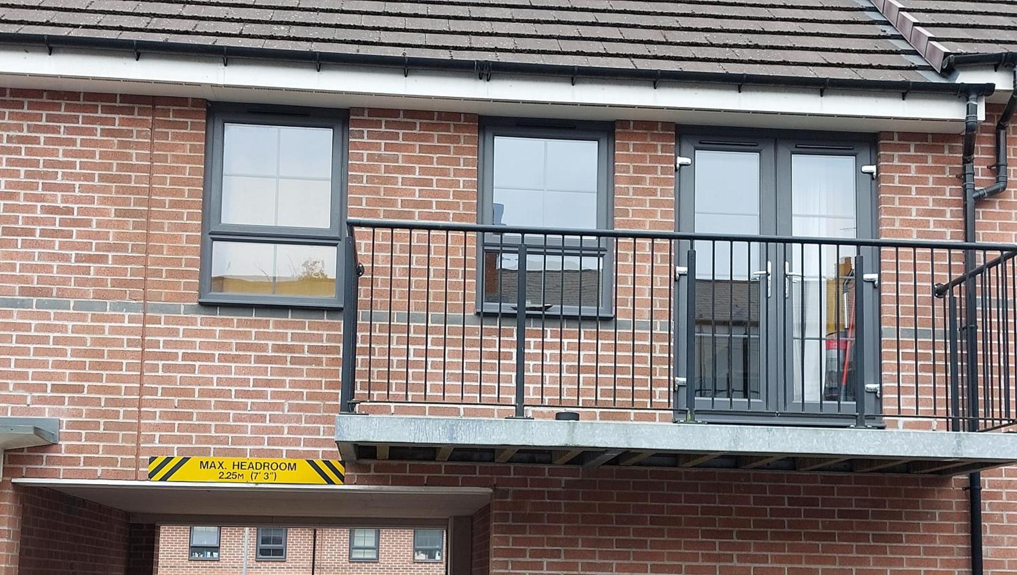 Apartment Two Bedroom Semi-detached Modern House In Birmingham