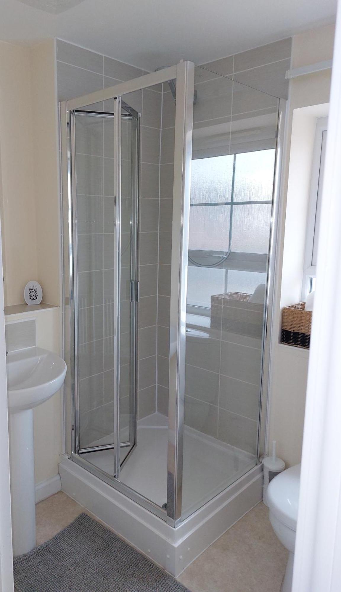 Apartment Two Bedroom Semi-detached Modern House In *