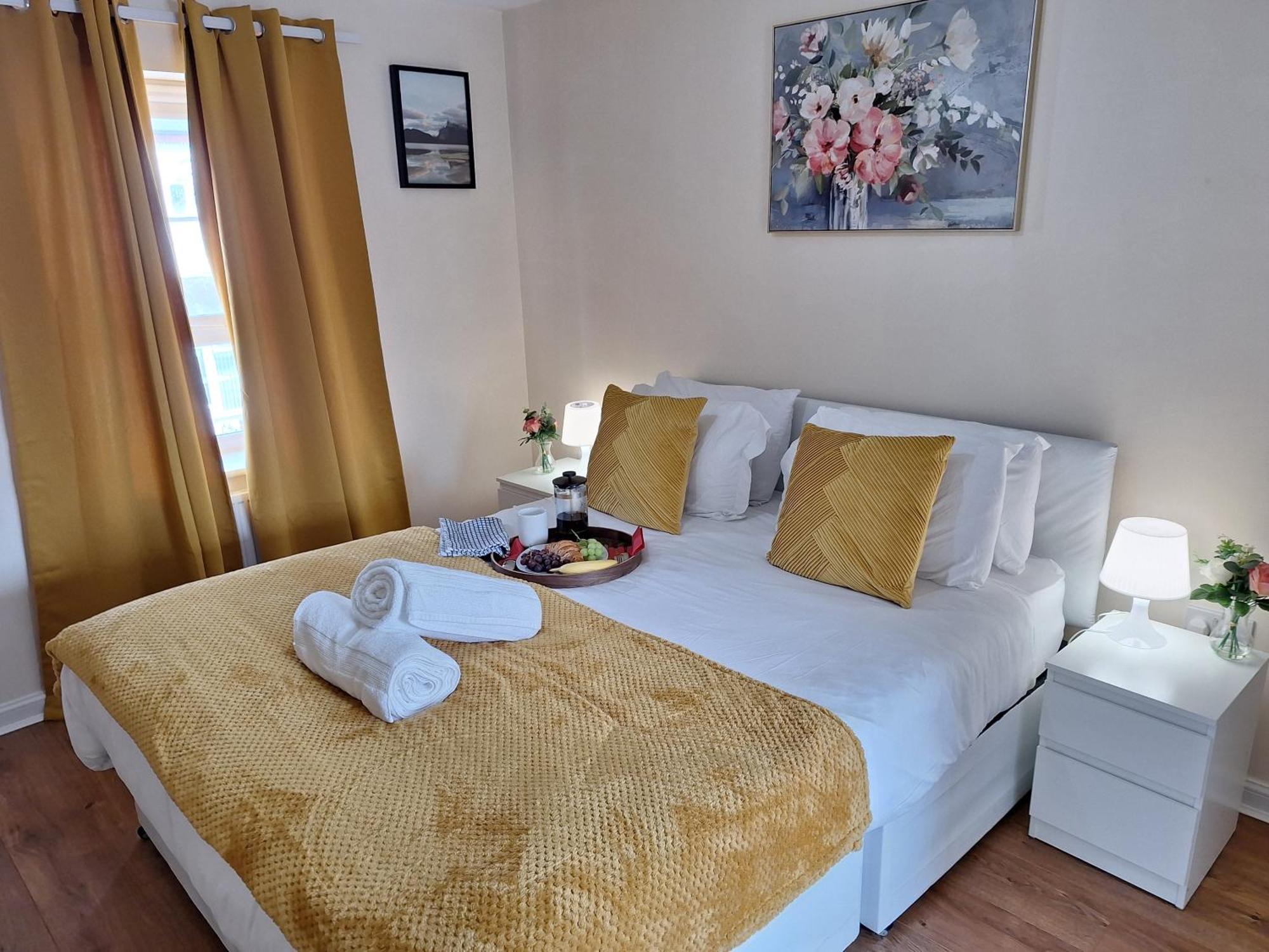 Two Bedroom Semi-detached Modern House In Birmingham